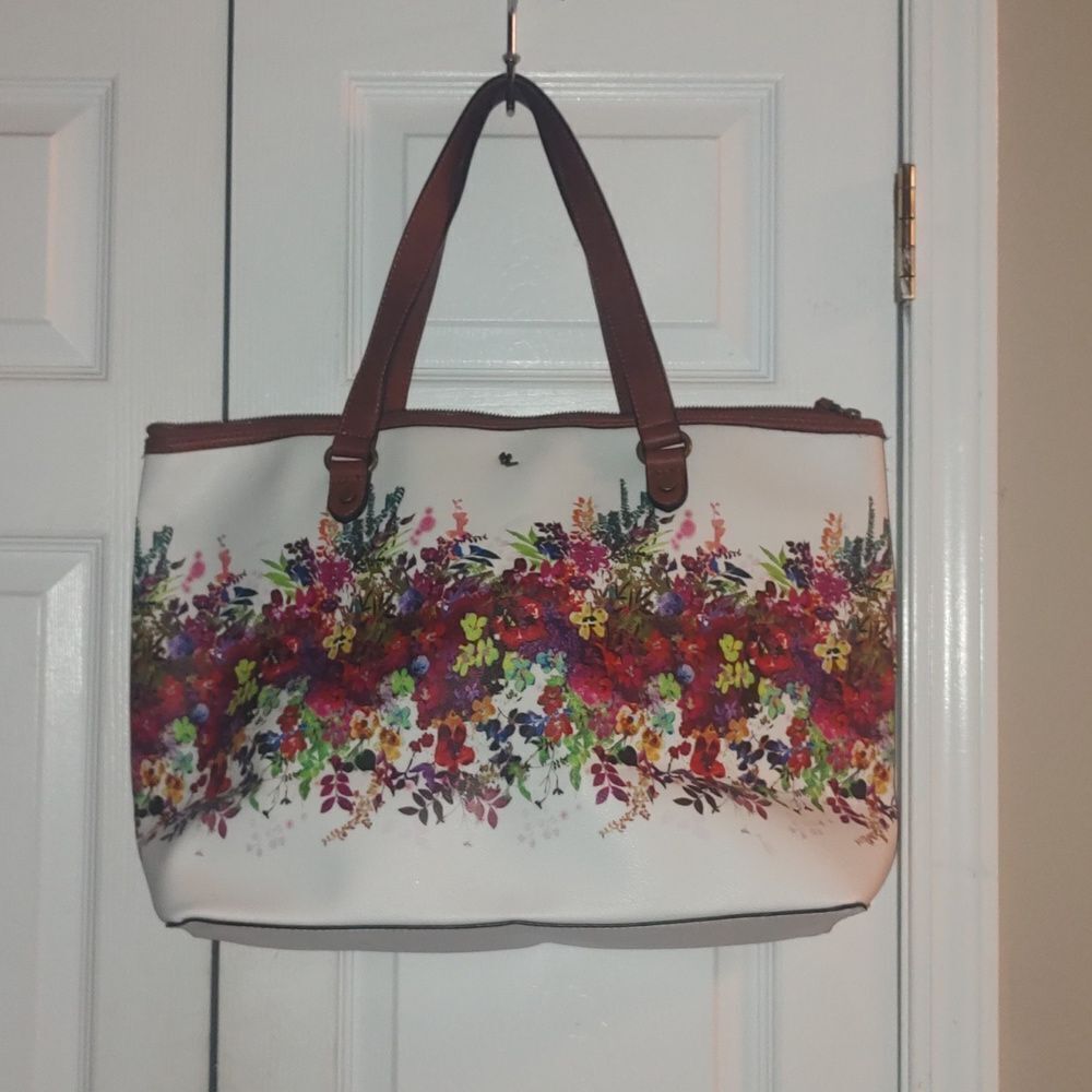 Elliott Lucca Aria Large Floral Tote Bag Never Used Many uses